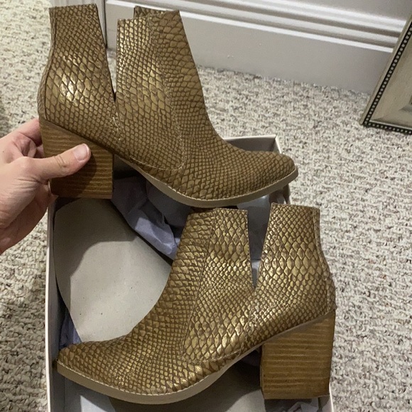 Not Rated Boots size 10 - Picture 4 of 5